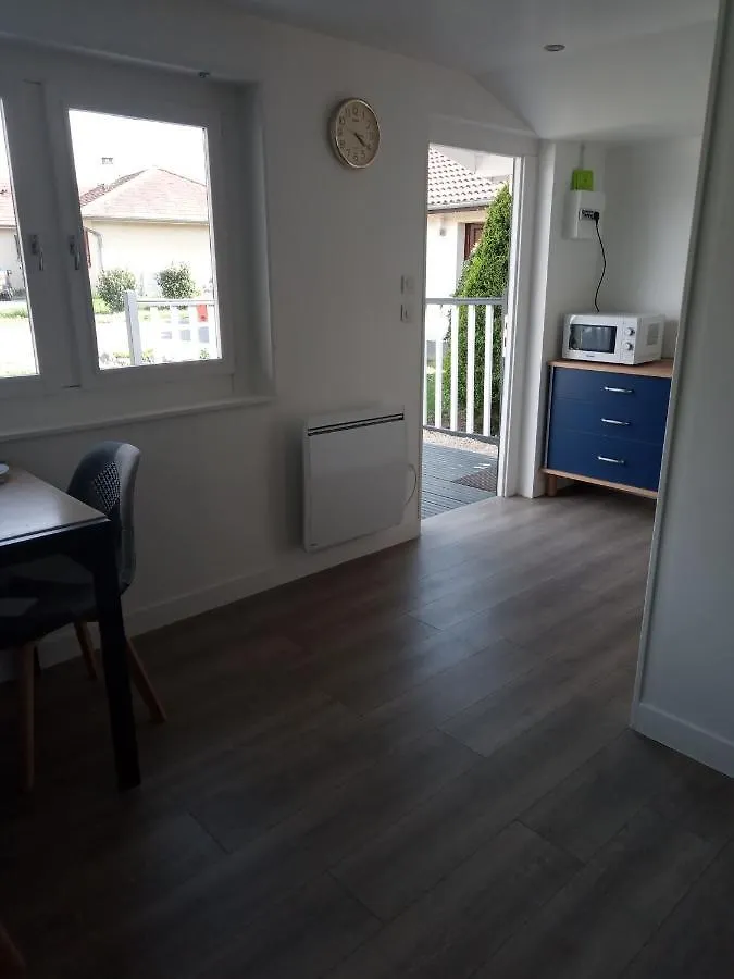 Chalet Climatise Et Chauffe A Faverges De La Tour 0*, Faverges-de-la-Tour